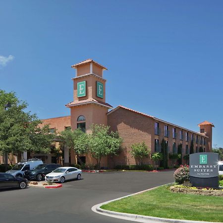 Embassy Suites Lubbock Eksteriør billede